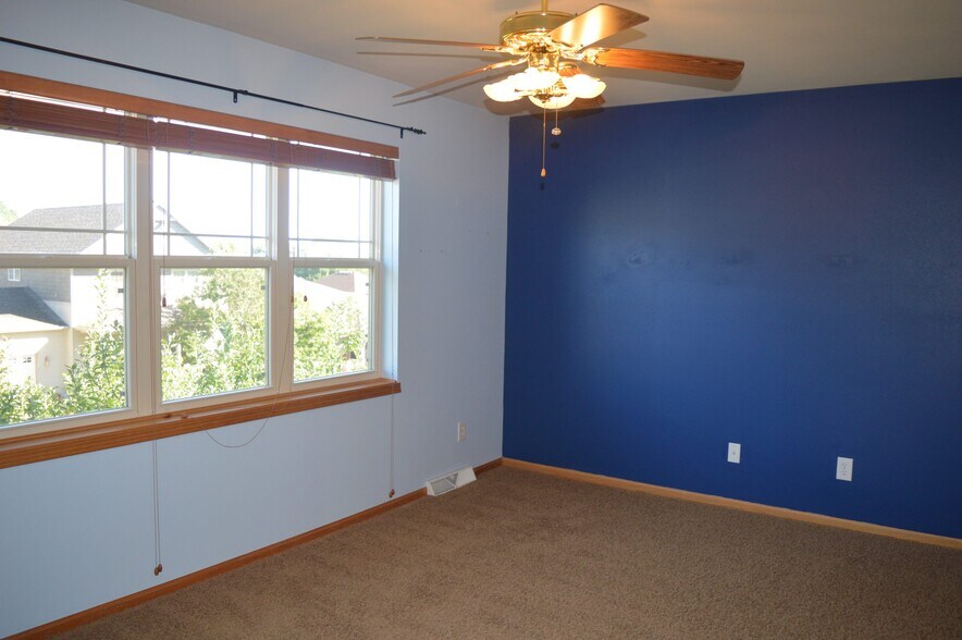 Building Photo - 8921 Snowberry Ln