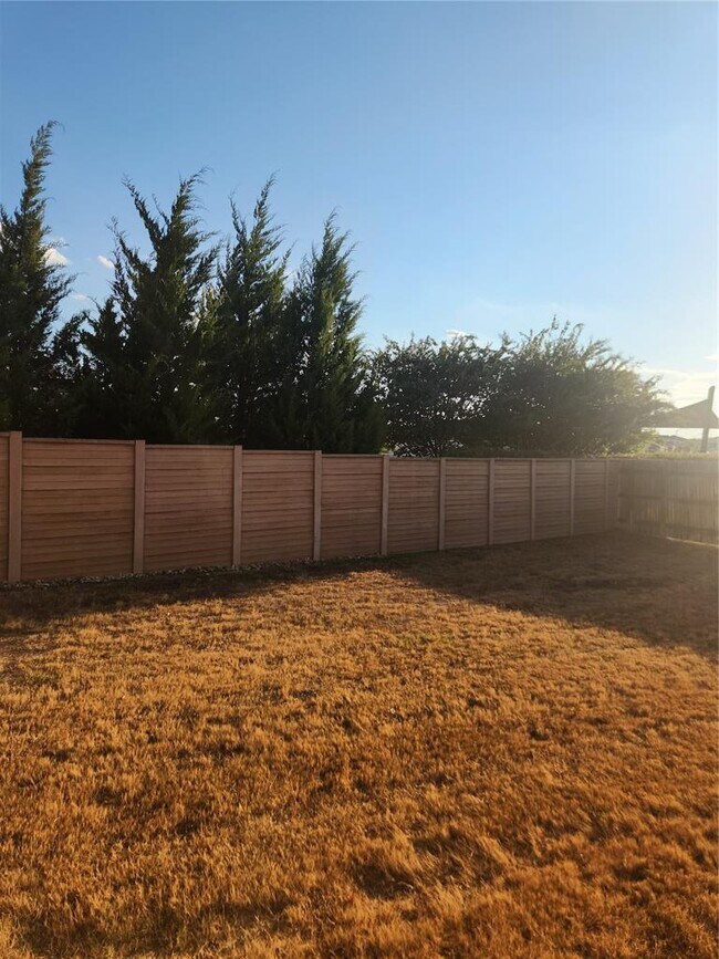 Building Photo - 2023 Birkby Ct