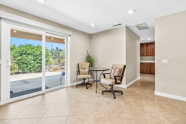 Building Photo - 1115 Sayles Ct
