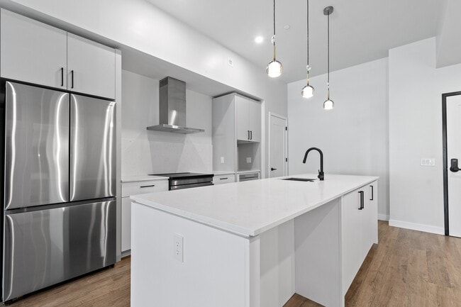 Building Photo - WYE Flats