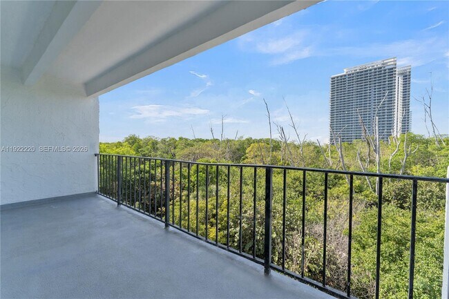 Building Photo - 16508 NE 26th Ave