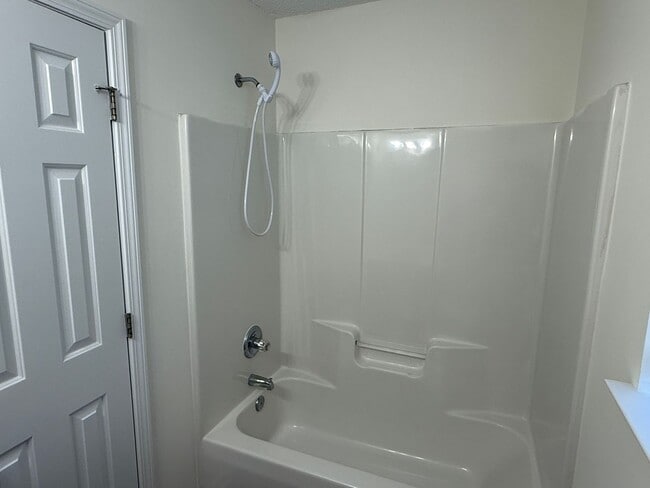 Building Photo - 12631 Cumberland Crest Dr