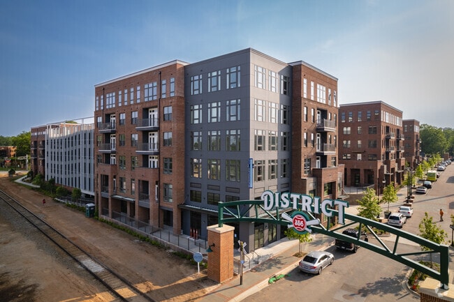 Building Photo - 408 Jackson