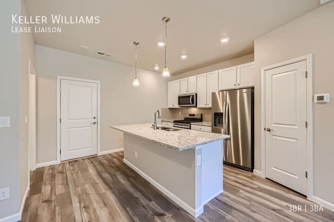 Building Photo - 477 Millwall Cir