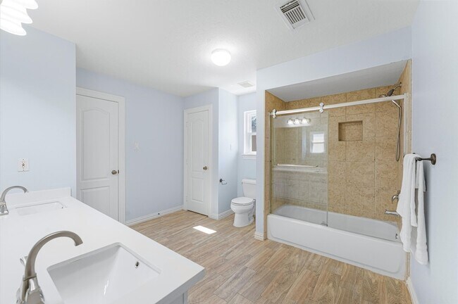 Building Photo - 1622 Cottage Landing Ln