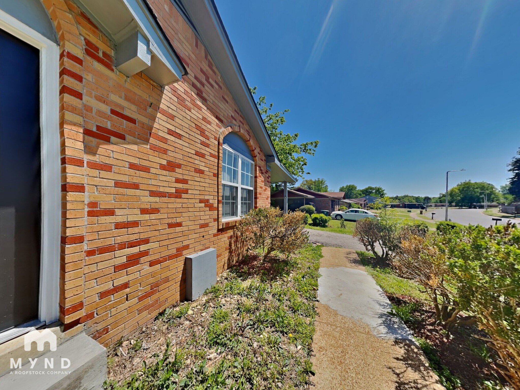 Building Photo - 4420 Double Tree St