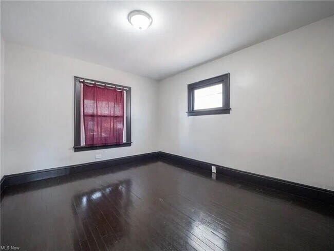 Building Photo - 2179 W 106th St
