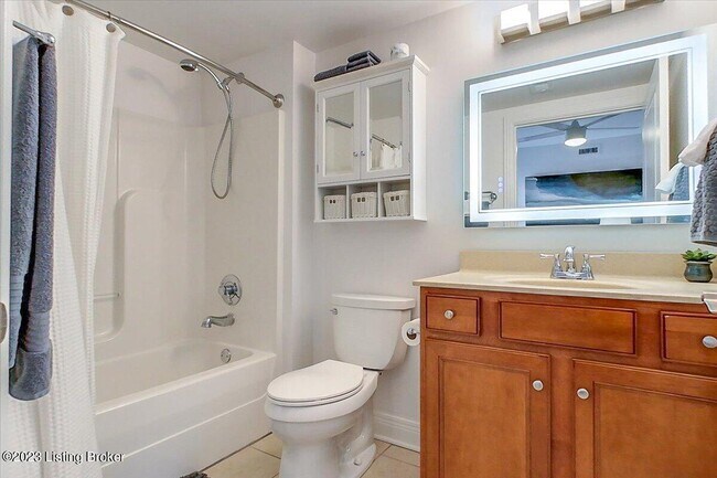 Building Photo - 10605 Meeting St