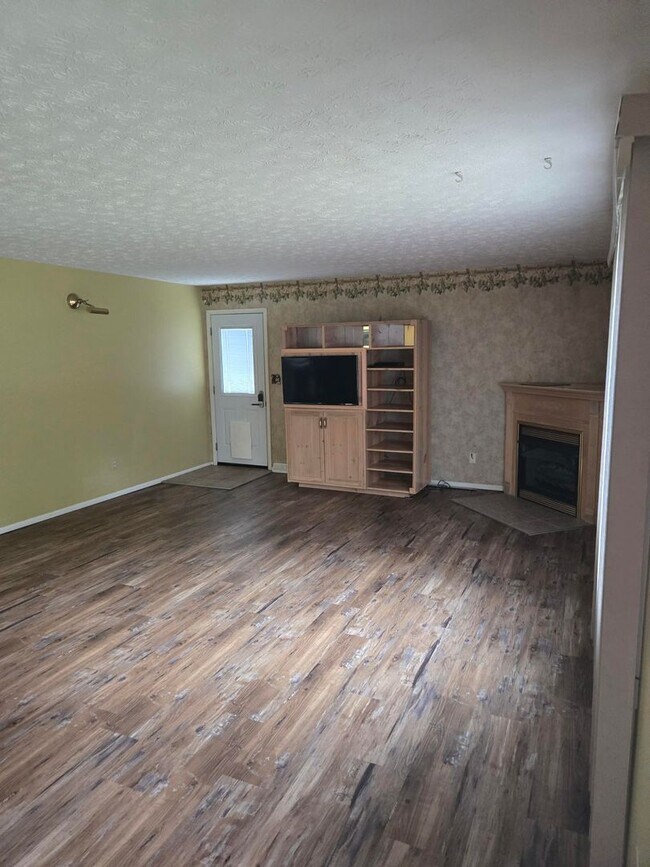 Building Photo - For Rent – 1304 Cobble Stone Court, Johnso...