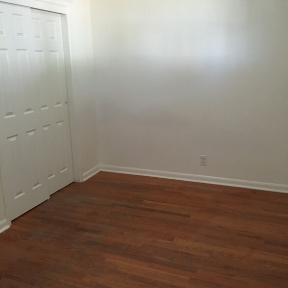 Building Photo - 1810 Hyview Dr.