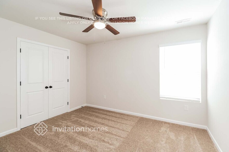 Building Photo - 3331 Fox Hall Dr
