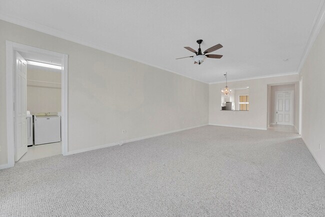 Building Photo - 9 Harbour Isle Dr E
