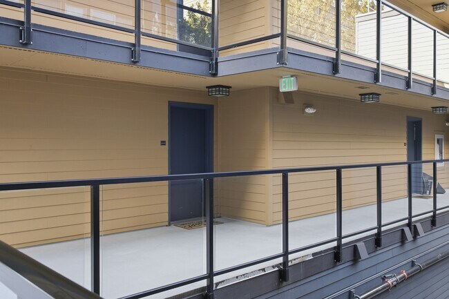 Building Photo - 29 Etruria St