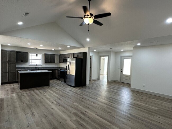 Building Photo - BRAND NEW 3 Bed 2 Bath in WAYNESVILLE - FOR RENT