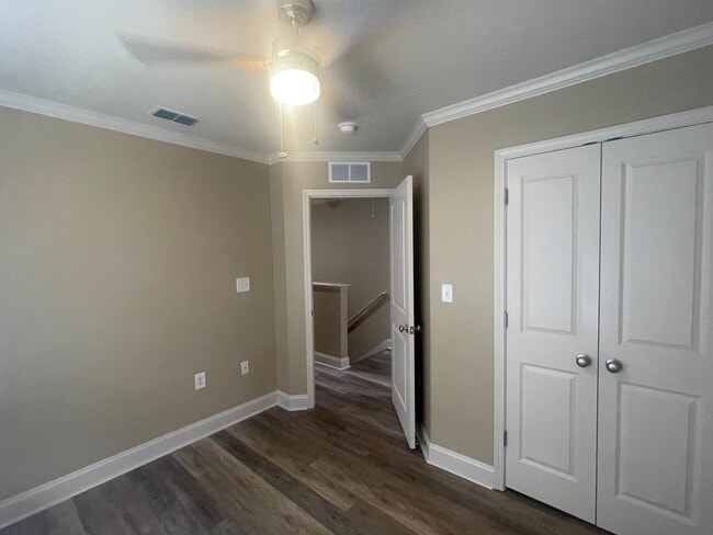 Building Photo - 18 N Sand Palm Rd