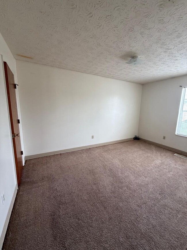 Building Photo - 3717 Trent Cir