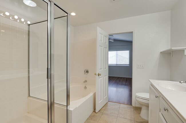 Building Photo - Gated Northwest Las Vegas Home with Loft & Parkside Location