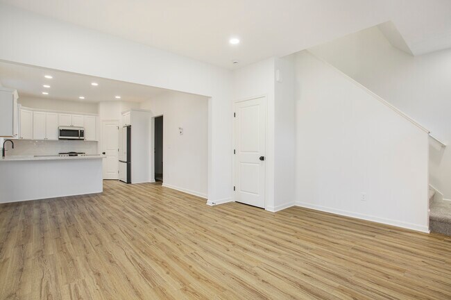 Building Photo - 174 N Monroe St