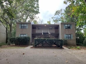 Building Photo - 2903 Woodrich Dr