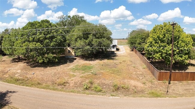 Building Photo - 1303 Lovers Ln