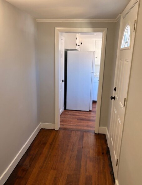 Building Photo - 50 Old West High St