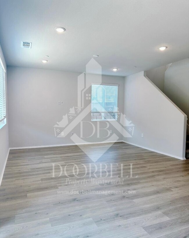 Building Photo - 2097 Mandarin Ln