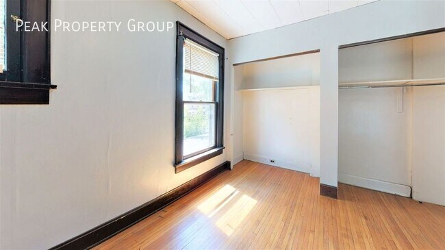 Building Photo - 288 E 13th Ave