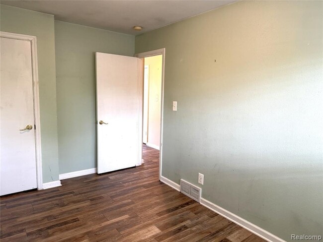 Building Photo - 1839 Ackley Ave