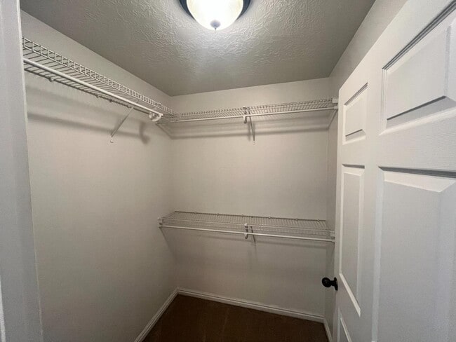 Building Photo - 2525 450 S