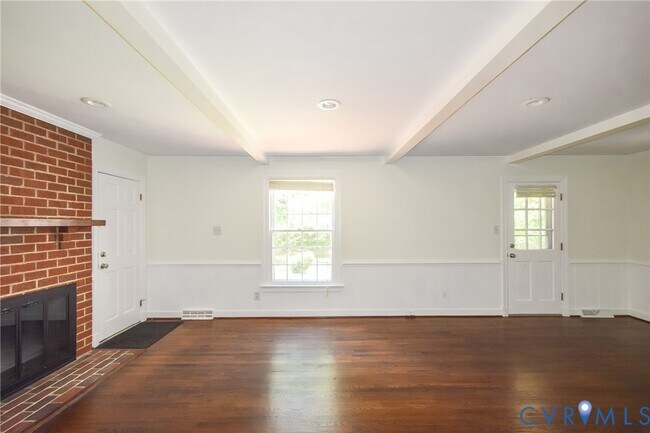 Building Photo - 13921 Whitechapel Rd