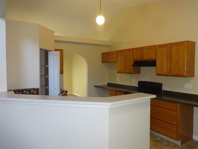 Building Photo - 987 Drayson Dr