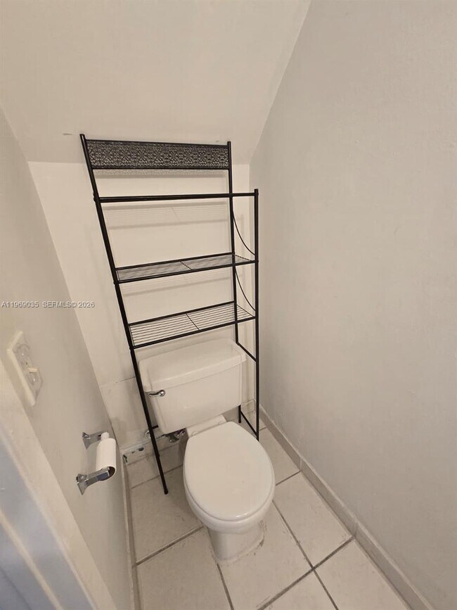 Building Photo - 8250 SW 149th Ct