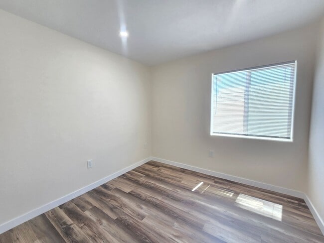 Building Photo - NEW 2 bedroom / 1 bathroom ADU in the city...