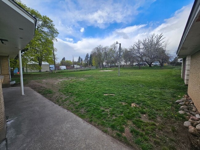 Building Photo - Beautiful Home in Spokane Valley