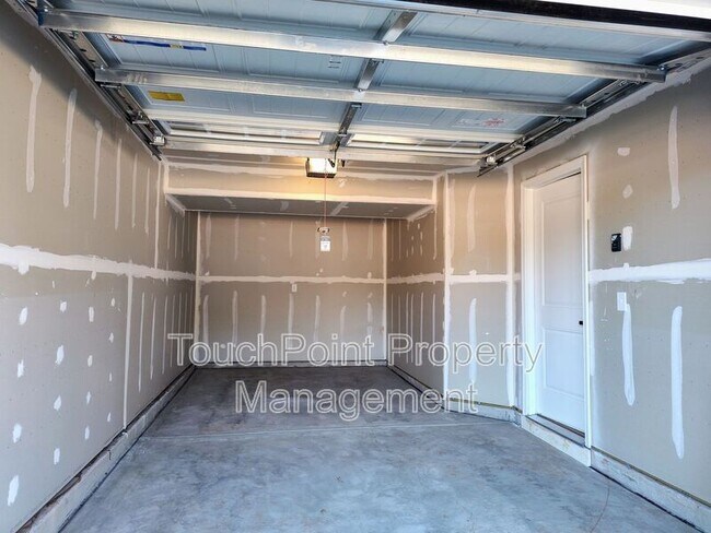 Building Photo - 8031 Sinnet Pl