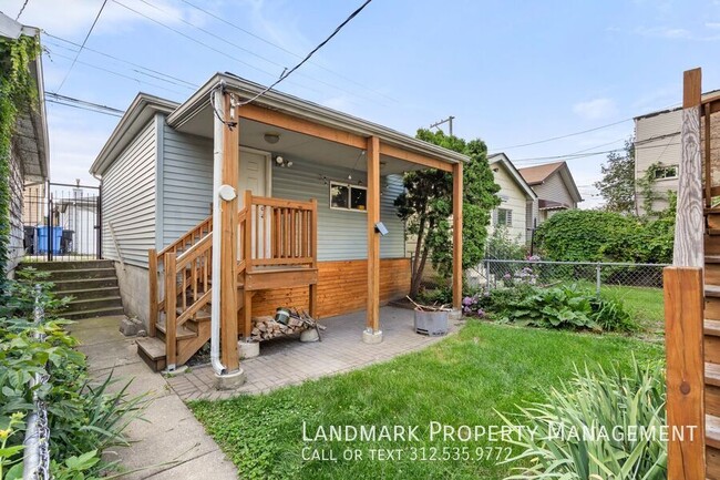Building Photo - 3706 S Paulina St