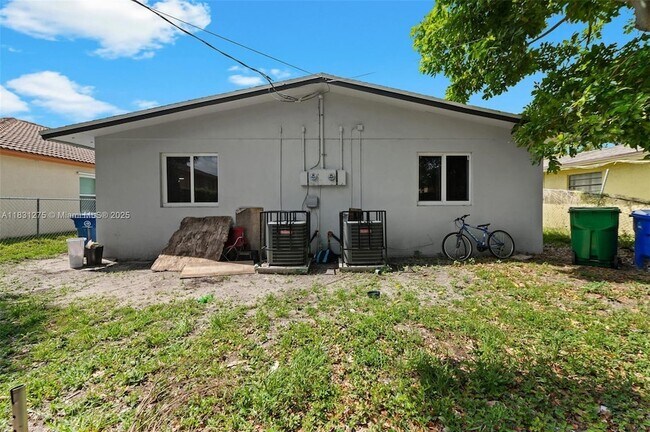 Building Photo - 2731 NW 14th St