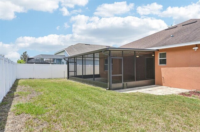 Building Photo - 12612 Avelar Creek Dr