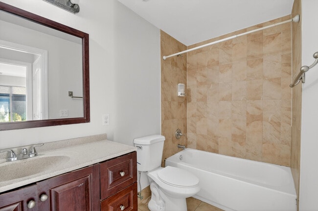 Building Photo - 5352 Bosque Ln