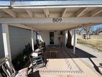 Building Photo - 809 1/2 N Pate