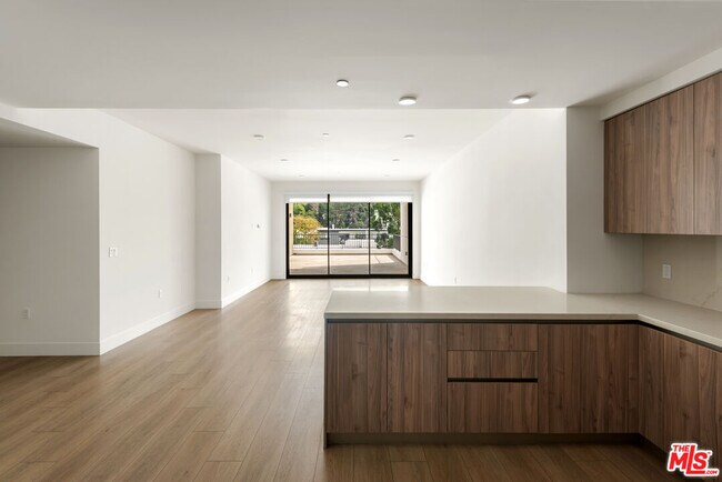 Building Photo - 3651 Regal Pl