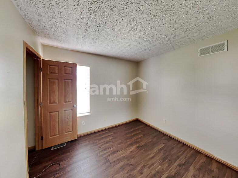 Building Photo - 7630 Blacklick Ridge Blvd