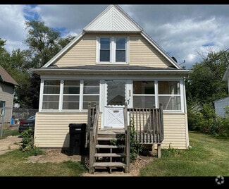 Building Photo - 733 Garfield Ave