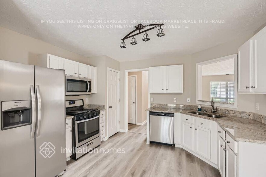 Building Photo - 1210 Summerstone Trace