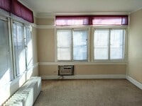 Building Photo - 1 bedroom in Evanston IL 60201