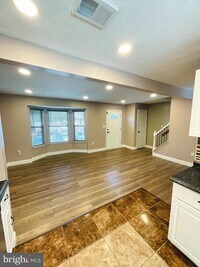 Building Photo - 404 Potomac Hills Dr