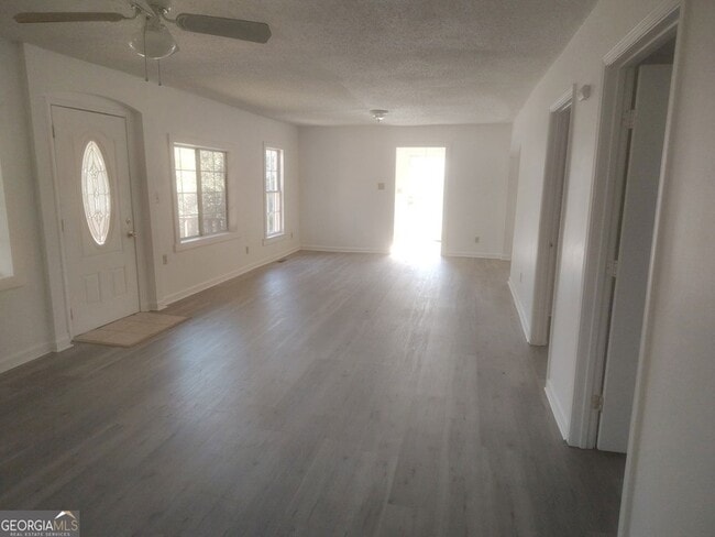 Building Photo - 929 Bond Bridge Rd