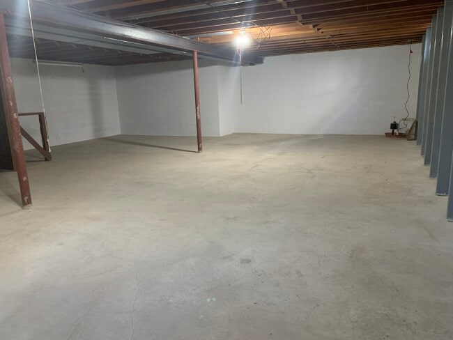 Basement - 7936 Daniel Ct