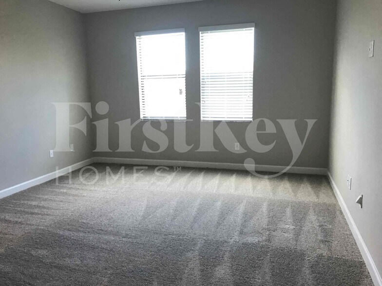 Building Photo - 9901 Victory Gallop Loop