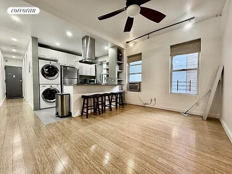 Primary Photo - 431 W 121st St